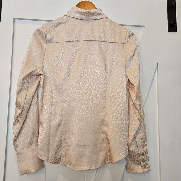 SINCERELY Jules Cream Silky Floral Imprint Button Down Shirt Size Small - Picture 4 of 9